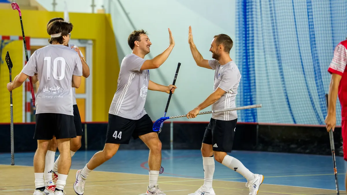 Cochise Łódź 3:8 Szarotka — gol po 9 sekundach i spokojne trzy punkty z Łodzi